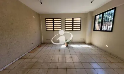 Prédio com 13 salas para alugar no Conjunto Segismundo Pereira, Uberlândia  por R$ 15.000