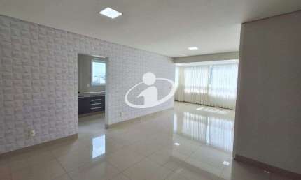 Apartamento com 3 quartos para alugar em Saraiva, Uberlândia  por R$ 4.000