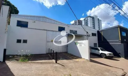 Barracão / Galpão / Depósito para alugar no Tibery, Uberlândia  por R$ 6.500
