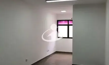 Sala comercial para alugar no Martins, Uberlândia  por R$ 900