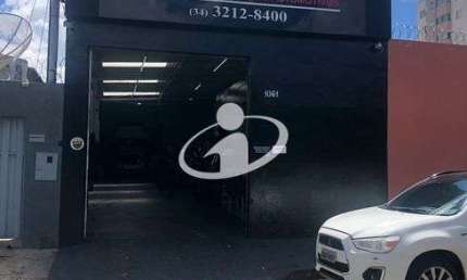 Sala comercial para alugar no Santa Mônica, Uberlândia  por R$ 8.000