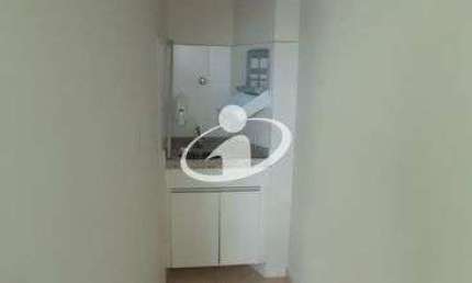 Sala comercial com 10 salas para alugar no Osvaldo Rezende, Uberlândia  por R$ 10.000