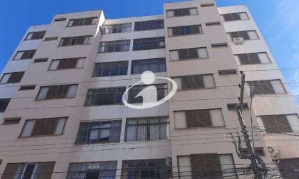 Apartamento com 3 quartos para alugar no Martins, Uberlândia  por R$ 2.200
