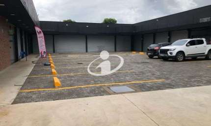 Ponto comercial para alugar no Shopping Park, Uberlândia  por R$ 3.700
