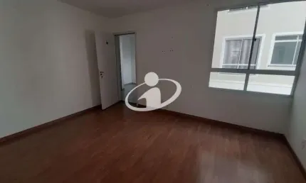 Apartamento com 2 quartos para alugar no Jardim Brasília, Uberlândia  por R$ 1.300