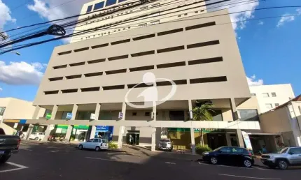 Sala comercial para alugar no Osvaldo Rezende, Uberlândia  por R$ 2.326