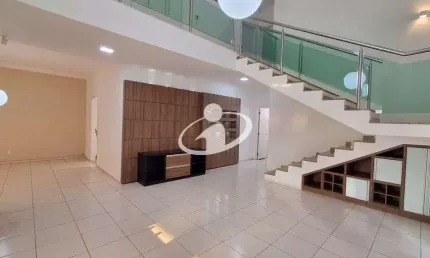 Casa com 4 quartos para alugar no Jardim Karaíba, Uberlândia  por R$ 11.000
