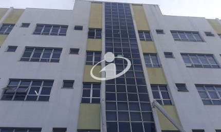 Sala comercial para alugar no Martins, Uberlândia  por R$ 2.370