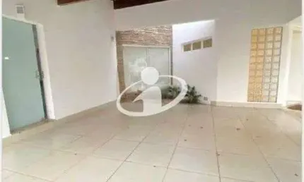 Casa com 3 quartos para alugar no Jardim Karaíba, Uberlândia  por R$ 7.000