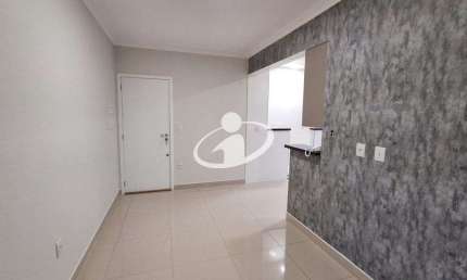 Apartamento com 2 quartos para alugar no Santa Mônica, Uberlândia  por R$ 2.000