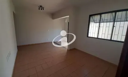 Apartamento com 3 quartos para alugar no Tibery, Uberlândia  por R$ 1.800
