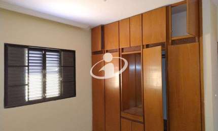 Casa com 5 quartos à venda no Brasil, Uberlândia , 357 m2 por R$ 1.500.000