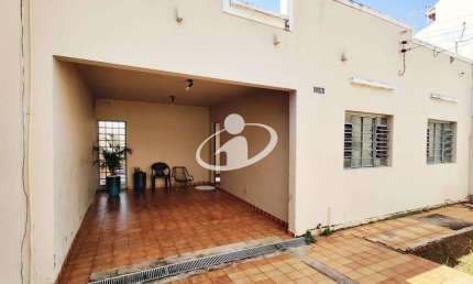 Casa com 3 quartos à venda no Lidice, Uberlândia , 162 m2 por R$ 410.000