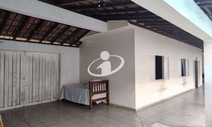 Casa com 6 quartos à venda no Santa Mônica, Uberlândia , 388 m2 por R$ 800.000