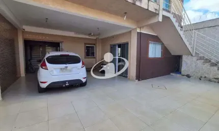 Casa com 3 quartos para alugar no planalto, uberlândia  por r$ 3.300