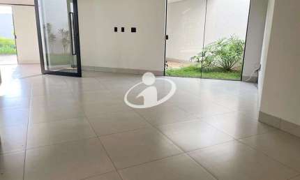 Casa com 3 quartos para alugar no Jardim Colina, Uberlândia  por R$ 6.900