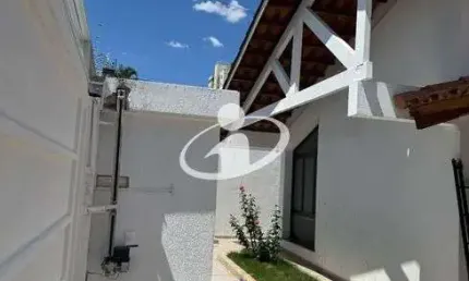 Casa com 4 quartos para alugar no Tabajaras, Uberlândia  por R$ 6.500