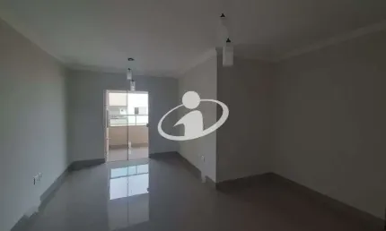 Apartamento com 3 quartos para alugar no Brasil, Uberlândia  por R$ 3.800