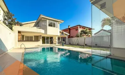 Barra da tijuca cristal lake locação casa 5 suítes totalmente reformada