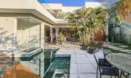 Casa em condomínio fechado com 4 quartos para alugar na Avenida Rachel de Queiroz, 90, Barra da Tijuca, Rio de Janeiro