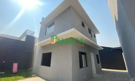 Sobrado novo à venda no guabirotuba com 03 quartos - 5127
