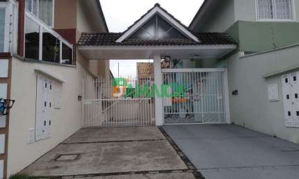 Sobrado à venda no Jardim das Américas com 03 quartos - Residencial Florença - 5214