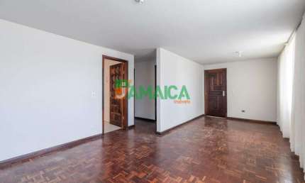 Casa com 4 quartos para alugar na Rua Harold Drummond de Carvalho, 440, Cajuru, Curitiba