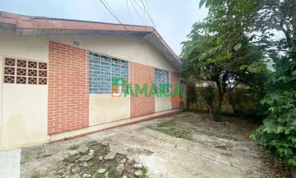 Casa residencial à venda com 03 quartos e amplo terreno no Uberaba - 5261