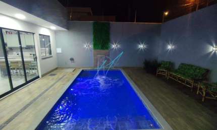 Casa à venda em Maringá, Jardim Campos, com 3 quartos, com 193 m²