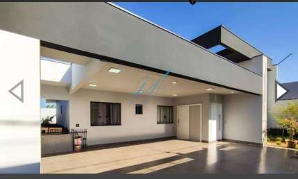 Casa à venda em Maringá, Jardim Munique, com 3 quartos, com 160 m²