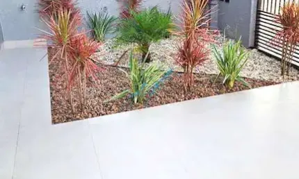 Casa à venda em Maringá, Bom Jardim, com 3 quartos, com 127 m²