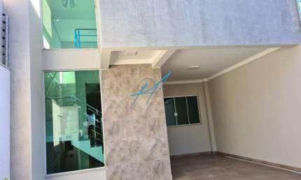 Sobrado à venda em Maringá, Jardim Ipanema, com 3 quartos, com 200 m²