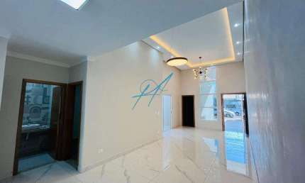 Casa à venda em Maringá, Jardim Alvorada, com 3 quartos, com 135 m²