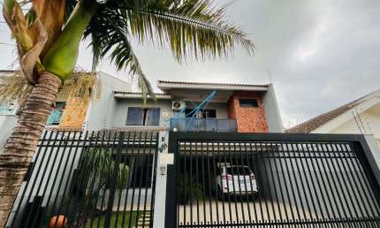 Sobrado à venda em Maringá, Jardim Real, com 4 quartos, com 234 m²