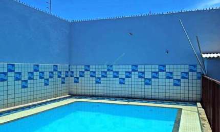 Casa à venda em Maringá, Parque Lagoa Dourada, com 4 quartos, com 194 m²