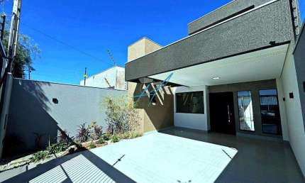 Casa à venda em Maringá, Jardim Campo Belo, com 3 quartos, com 91 m²