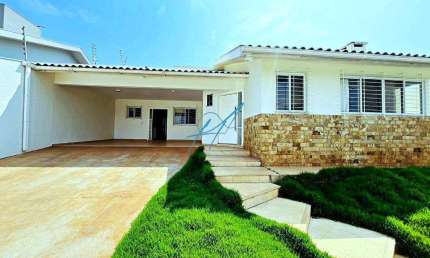Casa à venda em Maringá, Zona 05, com 4 quartos, com 327.93 m²