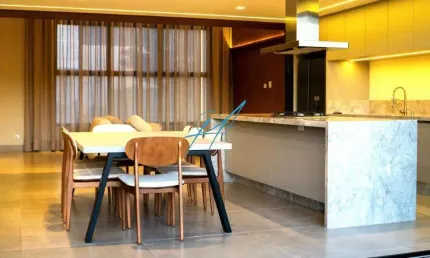 Casa à venda em maringá, chácaras aeroporto, com 3 suítes, com 320.05 m²