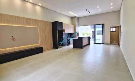 Casa à venda em Maringá, Jardim Itália, com 3 suítes, com 231 m²