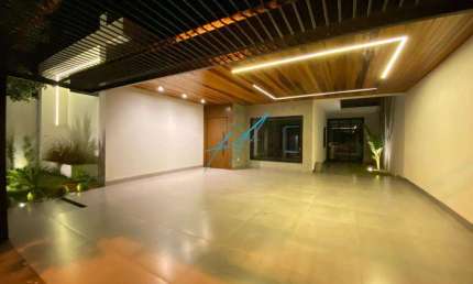Casa à venda em Maringá, Jardim Tóquio, com 3 suítes, com 207 m²