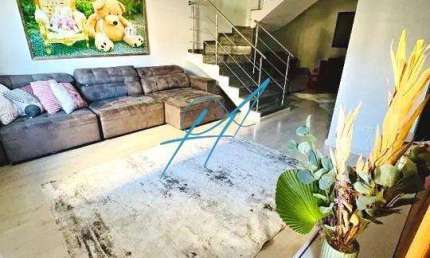 Casa à venda em Maringá, Vila Bosque, com 3 quartos, com 193 m²