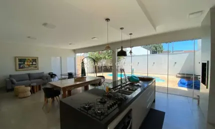 Casa em condomínio fechado com 4 quartos à venda na Rua Piaparas, Centro, Porto Rico