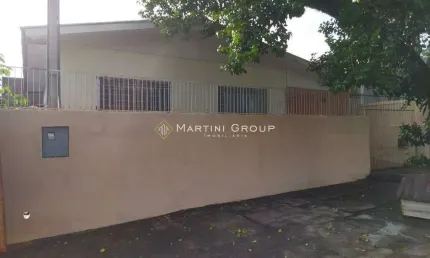 Casa com 3 quartos para alugar na Rua Guaporé, Centro, Paranavaí