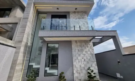 Residência de 3 suítes com hidromassagem, piscina, alexa e fino acabamento no condomínio villas do jaguari