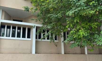 Imóvel comercial, com salas amplas e ótima localização no centro