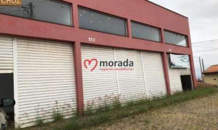 Prédio Comercial com vagas para clientes. Bairro: Pompéia