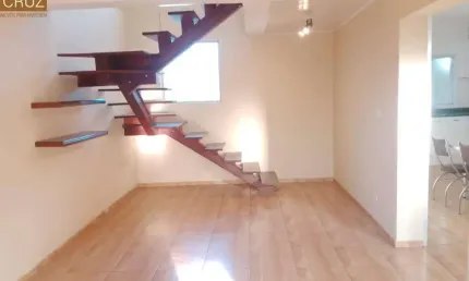 Casa com 3 dormitórios (uma suíte), jardim e quintal no bairro: santa terezinha