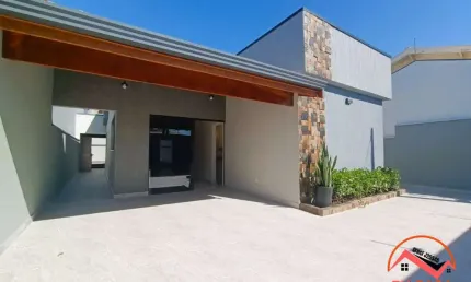 Casa Alto Padrão perto da praia em Bopiranga - Itanhaém/SP