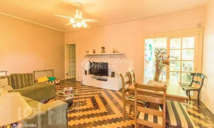 Apartamento com 3 quartos à venda na Rua Marquês do Pombal, 830, Auxiliadora, Porto Alegre por R$ 450.000