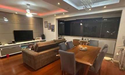 Apartamento com 3 quartos à venda na Rua Dezessete de Junho, 879, Menino Deus, Porto Alegre por R$ 650.000